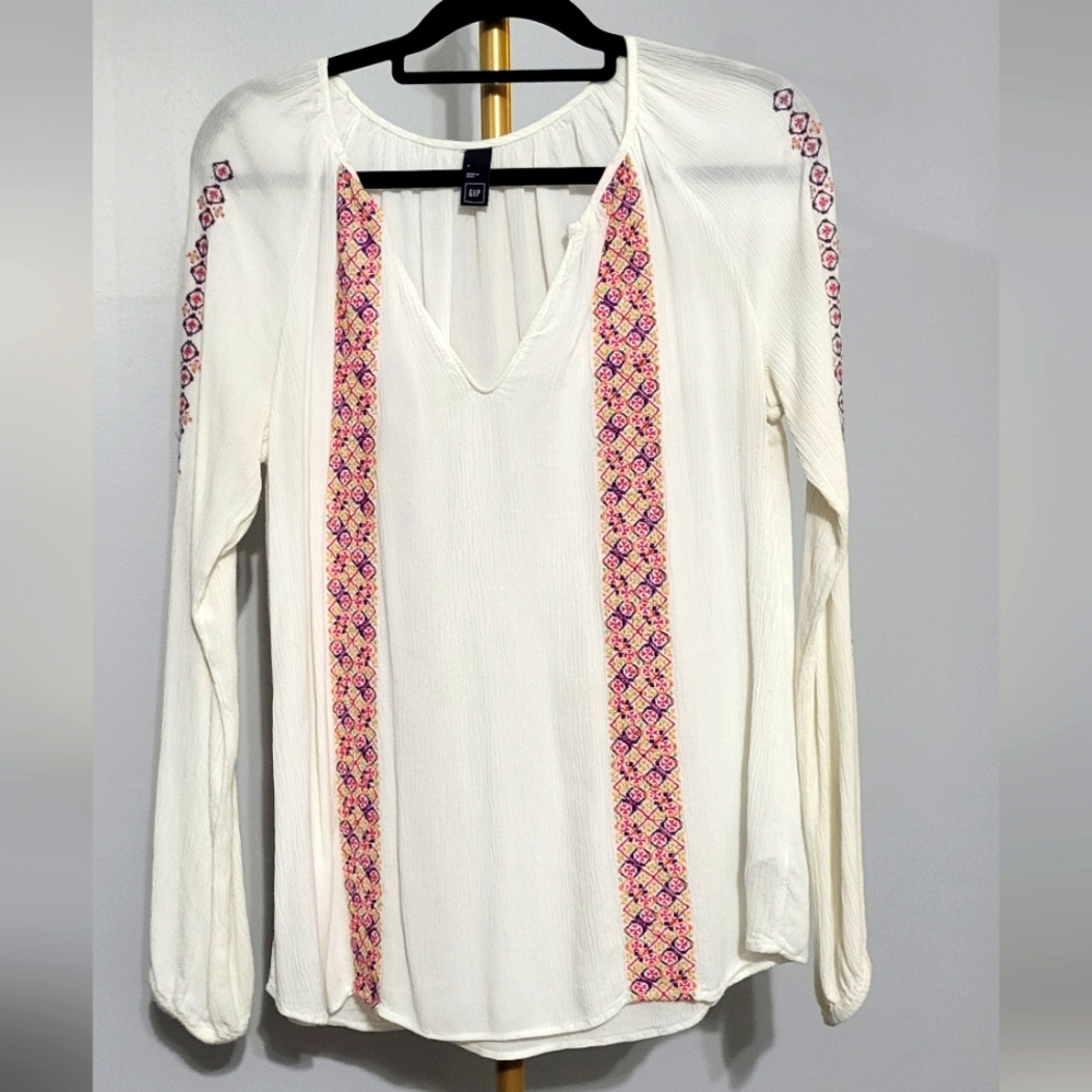 GAP Embrodiered Bohemian Peasant Blouse